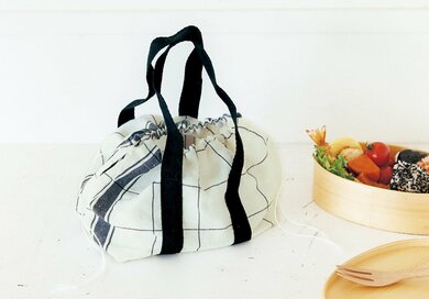 キッチンクロスでつくる「お弁当バッグ」。初心者でもまっすぐ縫いで簡単にできる