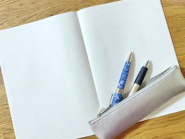 60代ミニマリストが実践する、書き出すだけの整理術。頭も部屋もすっきり