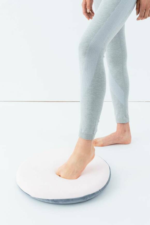 マットの上に足