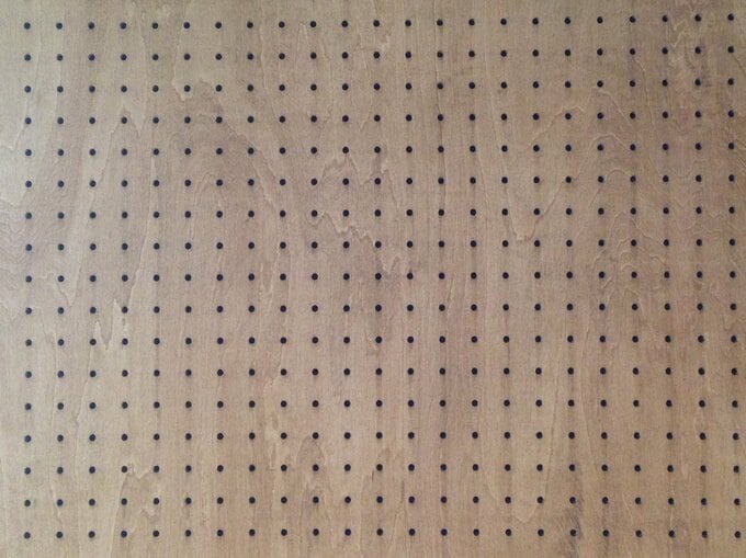 ペグボードの表面