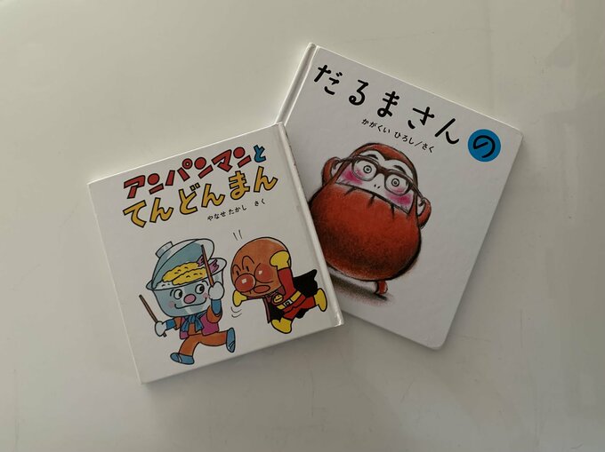 絵本は人気キャラクターのものや誰もが知る名作がよく売れましたが