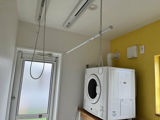 室内用物干しとガス乾燥機