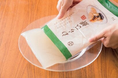 業務スーパーのスイーツと調味料はこれが「買い」！1kgのわらびもちも