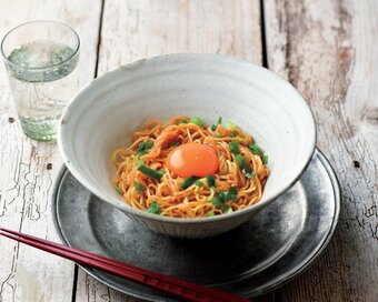 焼き肉のタレで油そば！リュウジさんのやみつきレンチンレシピ