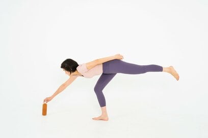 1日3分でできる「ゆる筋トレ」。ペットボトルとタオルで簡単、体感が鍛えられる