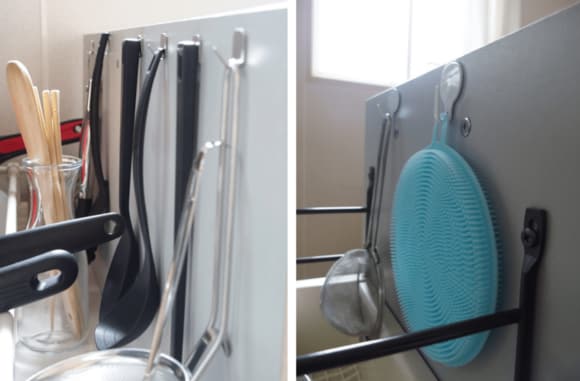 引き出しの裏も収納に活用