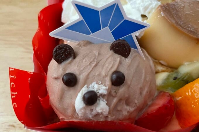 上にのっている「かぶと」の飾りもかわいい！