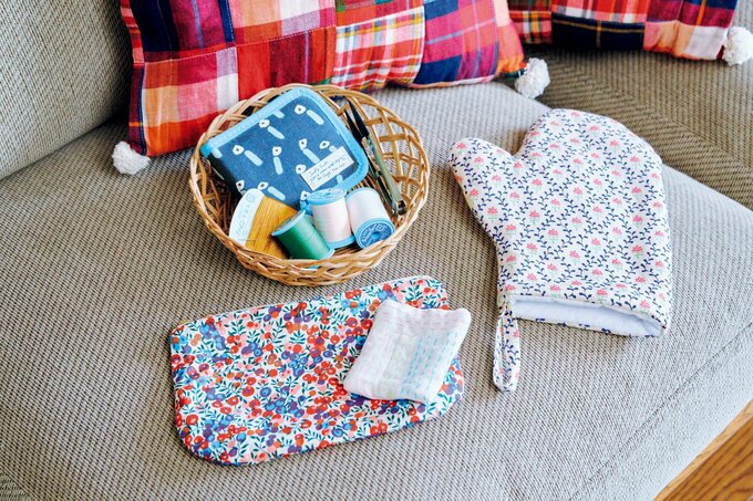 裁縫セットや手作りの小物