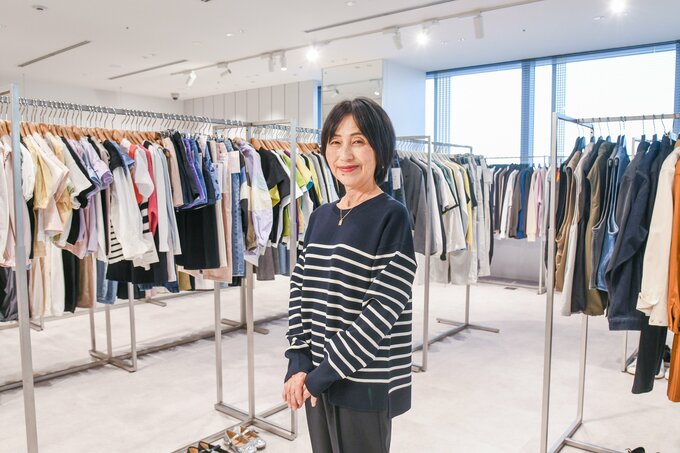 「クルーネックボーダーセーター(長袖)」NAVY 2,990円