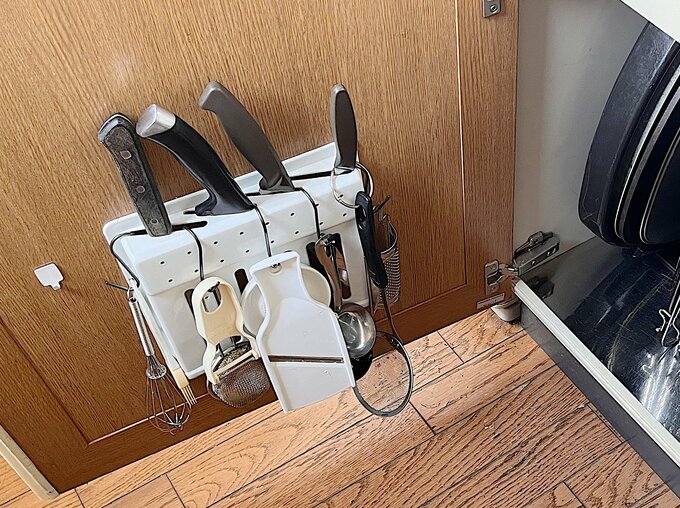 木村さん宅のキッチン扉収納1