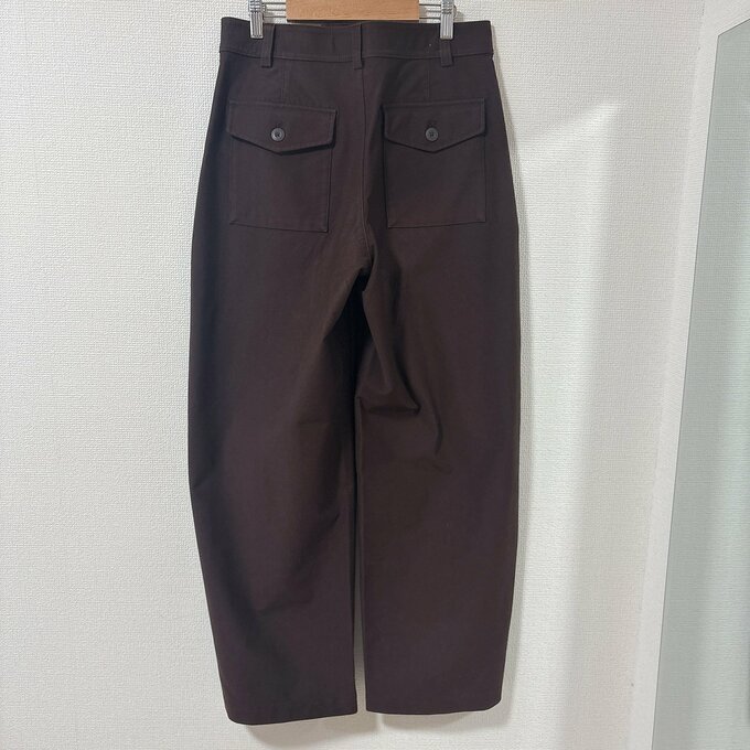 「ジャージーバレルレッグパンツ」