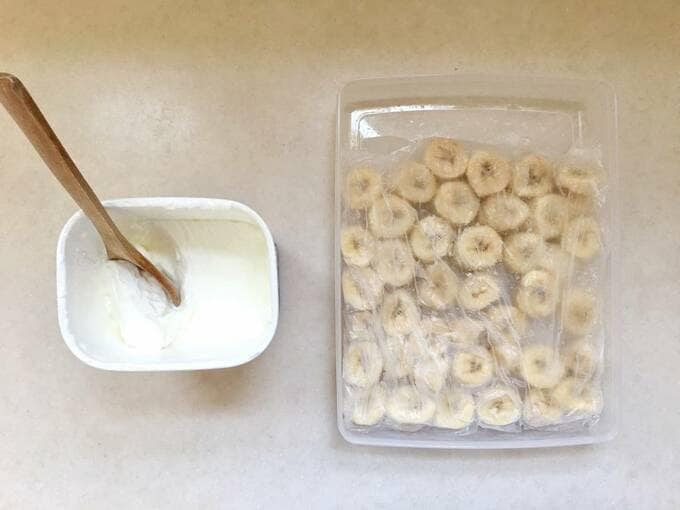 ヨーグルトとバナナ