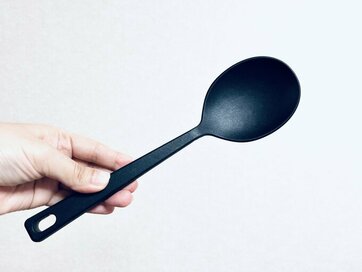 無印良品で思わず「複数買いした」もの4つ。490円のシリコーン調理スプーンは調理から盛りつけまで万能