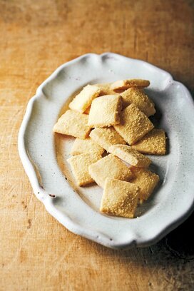 バターも卵も不要！ほろほろ食感のチーズクッキー