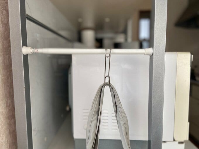 買い物用のエコバックをかけておくと便利