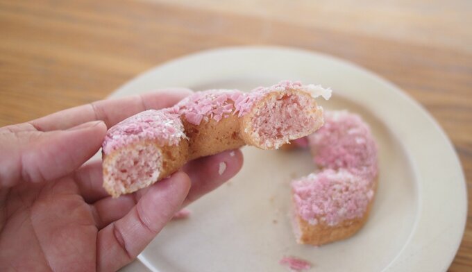 桜もちっとドーナツ 満開中身