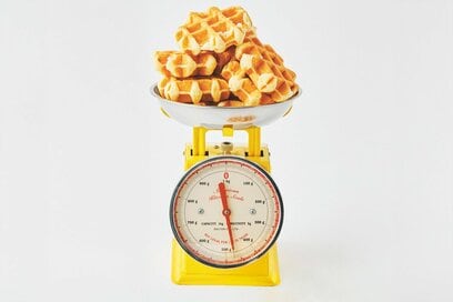 業務スーパー通が必ず買う「大容量食品」ベスト3。ジャリうまワッフルに、副菜づくりの助っ人も！