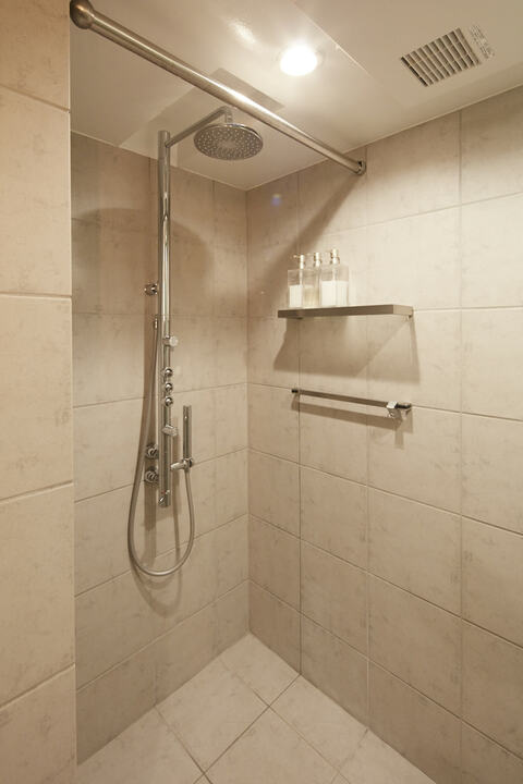 シャワーブース