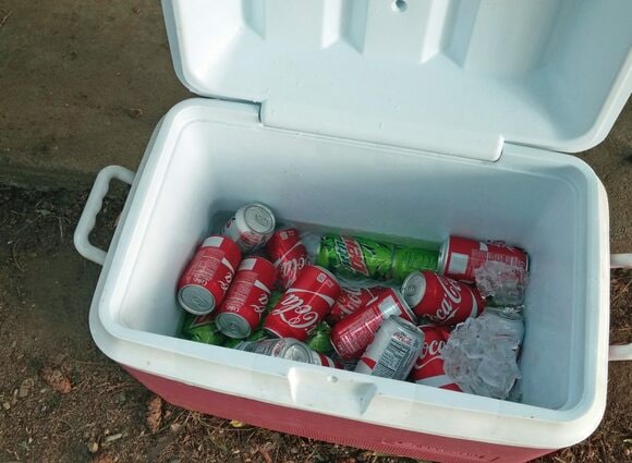 クーラーボックス