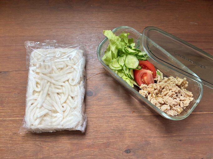 冷凍うどんとトッピング
