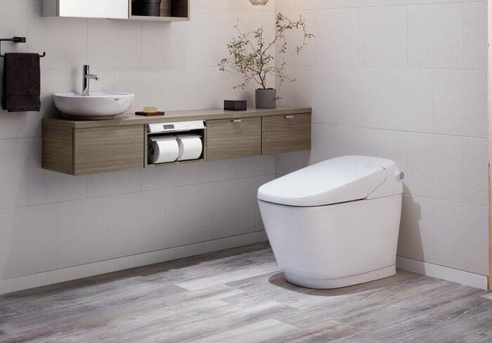 最新トイレ機器ガイド：スマホアプリでお通じ記録、壁かけタイプの商品も | ESSEonline（エッセ オンライン）