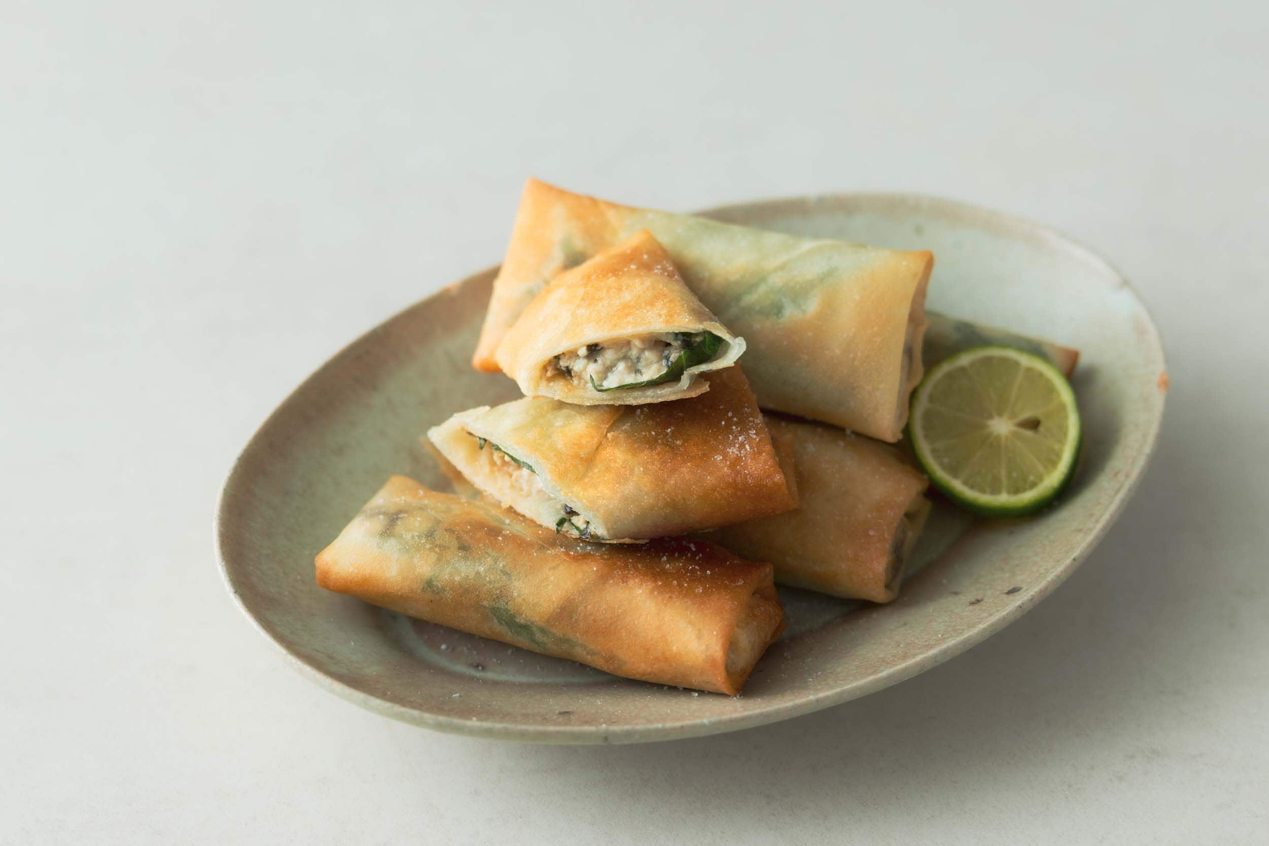 豆腐を具にした「春巻き」。パリとろ食感が楽しめる＜長谷川あかりさん