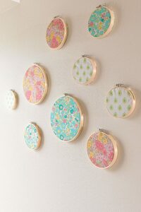 刺しゅう枠壁飾り