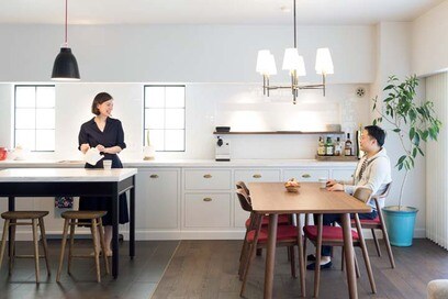 【マンションリノベ事例】まさに大好きな映画の世界！理想のキッチンとおしゃれな空間が誕生