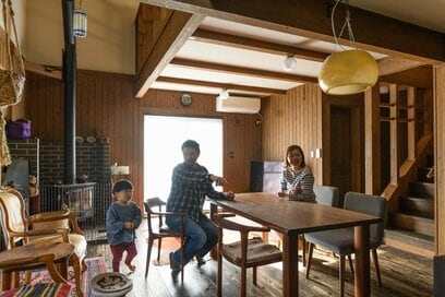 青梅に「移住」した2組の家族。豊かな自然と新たな暮らしを楽しむ日々