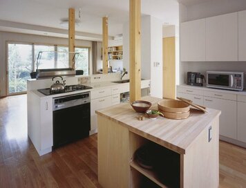キッチン中心のリノベで、シニアでも生き生き暮らせる家に＜建築家の提案＞