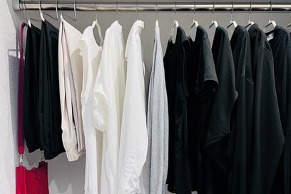 家族4人、小さな家でミニマルな暮らし。「ものが少ない方が快適で幸せ」と気づいて