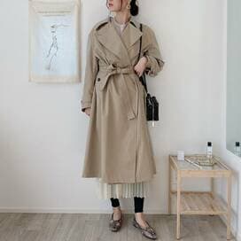 ユニクロ　ユーのトレンチコート。絶妙なオーバーサイズ感がおしゃれ