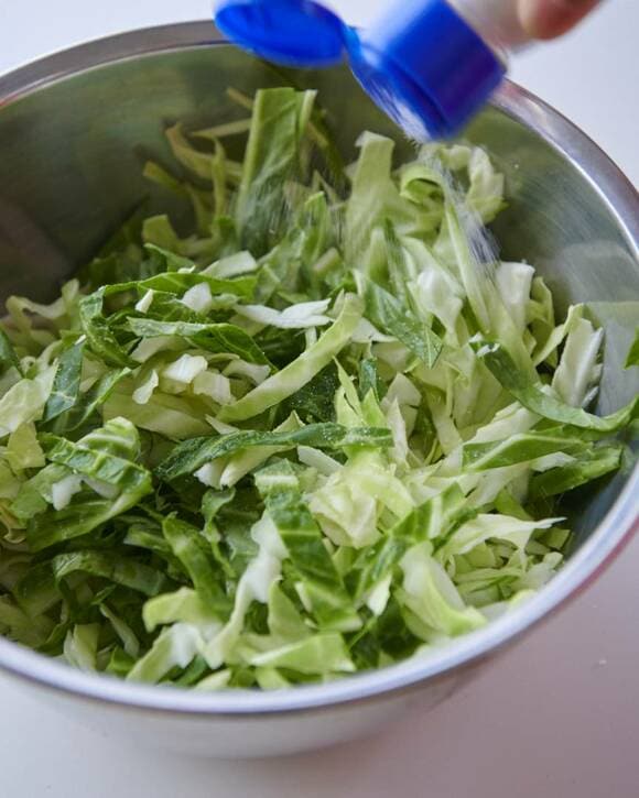 キャベツに塩