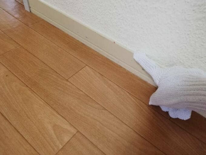 軍手でほこり掃除