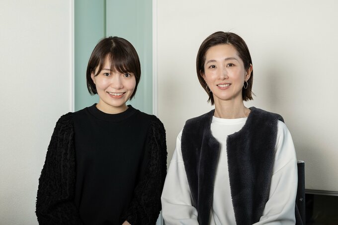 「So-net 光」ISP事業部セールス&マーケティング部ダイレクトマーケティング課・高尾みづほさん(左)、読者代表・髙橋美喜さん(右)