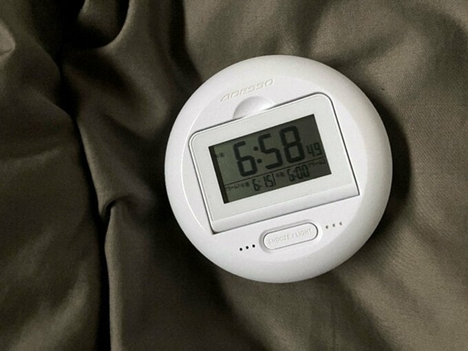 毎朝の必需品、目覚まし時計を変えたら生活が大きく変化