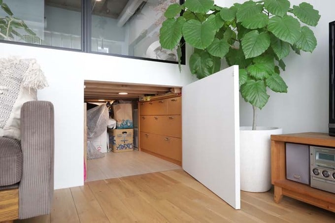 寝室床下の収納