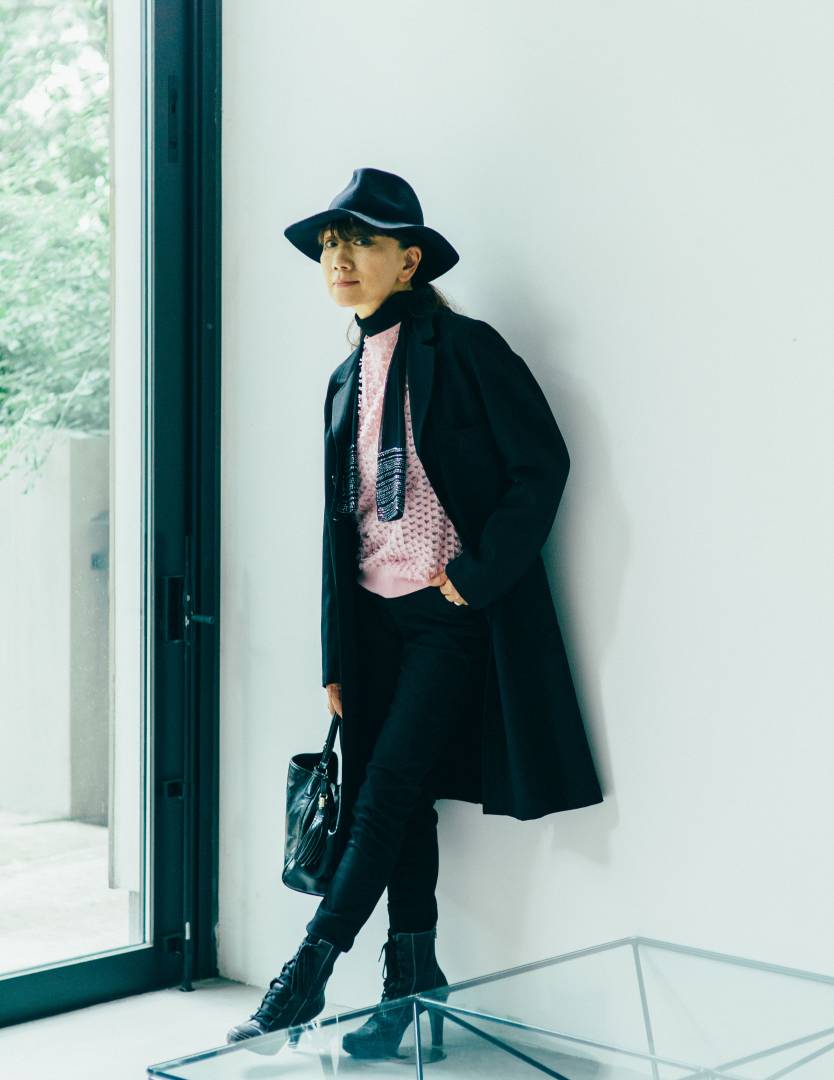 60代こそファッションにきれい色を。鮮やかでもシックに着こなすコツ | ESSEonline(エッセ オンライン)