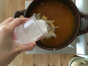 ココナツミルクが味の決め手に！優しい甘さのカボチャのスープをつくろう