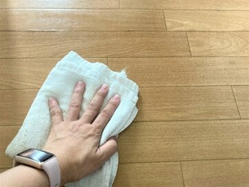 家じゅうスッキリ「ふき掃除」のコツ。古タオルを“半乾き”状態で使うのがおすすめ