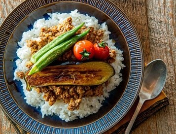 志麻さん流「夏野菜のキーマカレー」。ケチャップの“ちょいたし”で想像以上のおいしさに