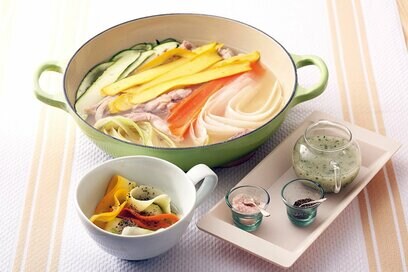 秋におすすめヘルシー鍋。残り物野菜をスライスしてしゃぶしゃぶ風に