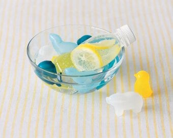 地肌を冷やすドライシャンプーも登場。夏の最新ひんやりグッズ