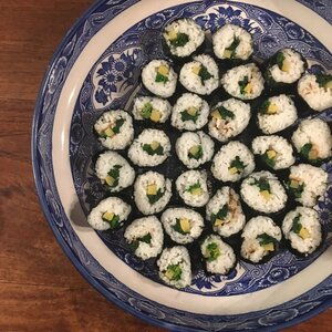 韓国風のり巻き“キンパ”