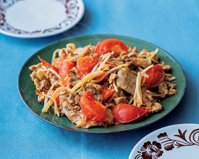 豚こまとモヤシ、トマトの甘辛炒め