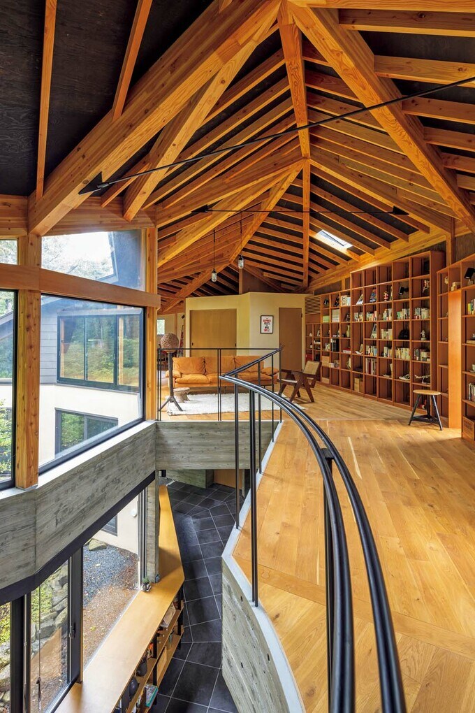 少しずつズレていく屋根の形