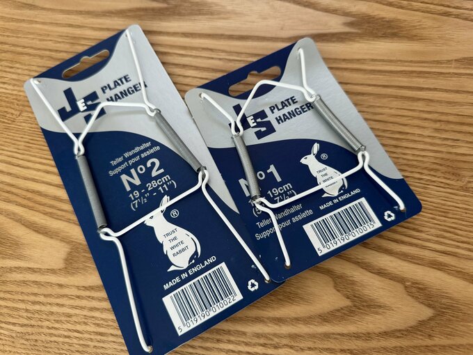プレートハンガー