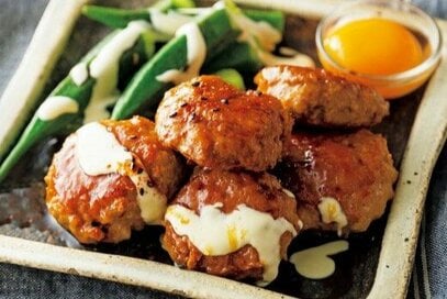 山本ゆりさん考案「月見つくねの照りマヨ」。豚ひき肉だから肉感があって美味