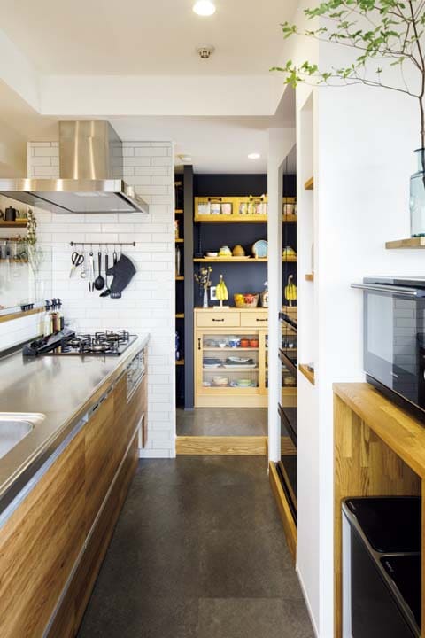 使い勝手のいいパントリー