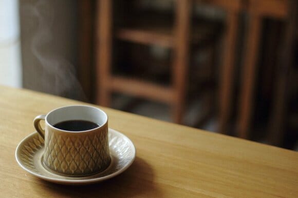 影や黒っぽい背景に湯気を写してみる